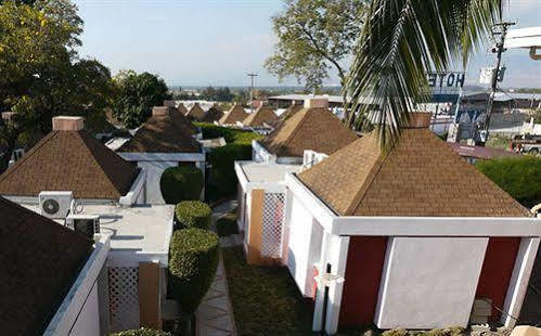Visa Lodge Port-au-Prince Exteriör bild