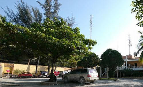 Visa Lodge Port-au-Prince Exteriör bild